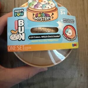 Squishy Bun Rainbow Mystery Toy VIRAL UV changing color. Sealed! NEW